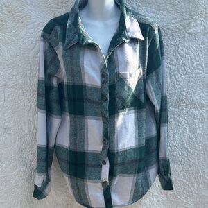 White Fox • Make It Better Plaid Shirt in Bottle Green S/M